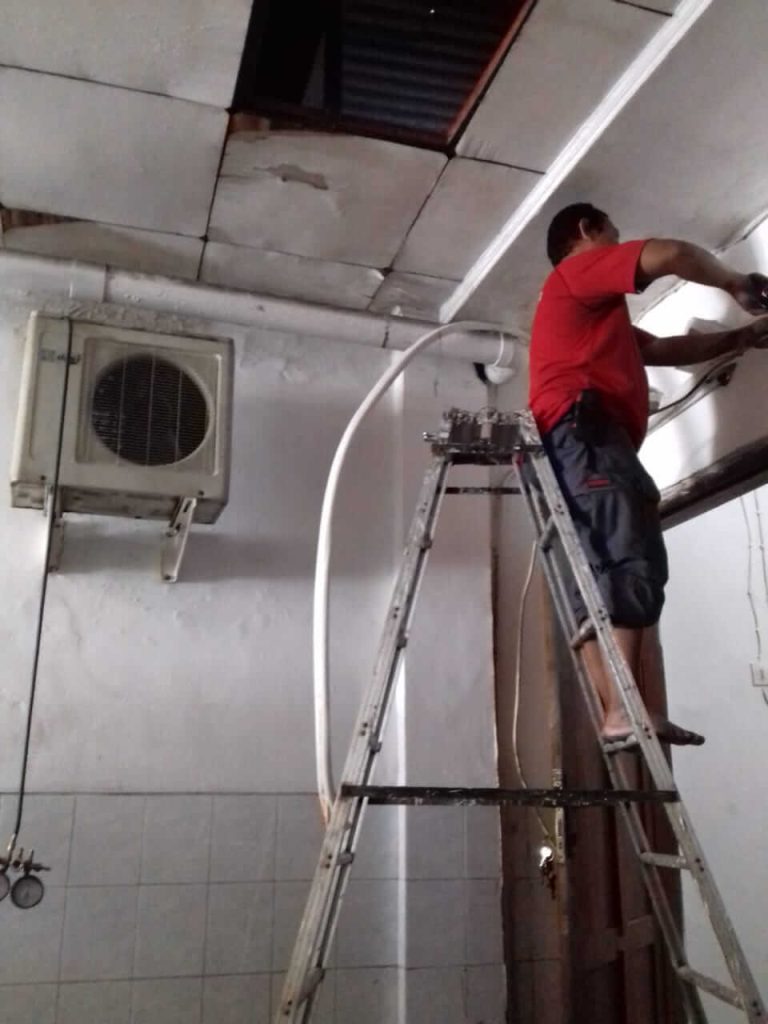 cuci ac, harga service ac, pasang ac, dikin service center, service electrolux surabaya, tukang ac, tukang service ac, ac daikin low watt, jasa cuci ac, service ac panasonic, biaya service ac, perbaikan ac, jasa bongkar pasang ac, service ac murah, tarif service ac, harga pasang ac, harga ac portable murah, service ac daikin, ongkos pasang ac, pasang ac rumah pasang ac murah daikin surabaya service ac rumah service ac panggilan harga bongkar pasang ac harga ac di surabaya ac lg 1 pk harga isi freon ac ac 2 pk panasonic harga ac daikin low watt bongkar pasang ac cara servis ac service center ac panasonic surabaya ac window murah jasa ac service ac di malang alat cuci ac murah diskotik surabaya isi freon ac harga servis ac harga alat cuci ac